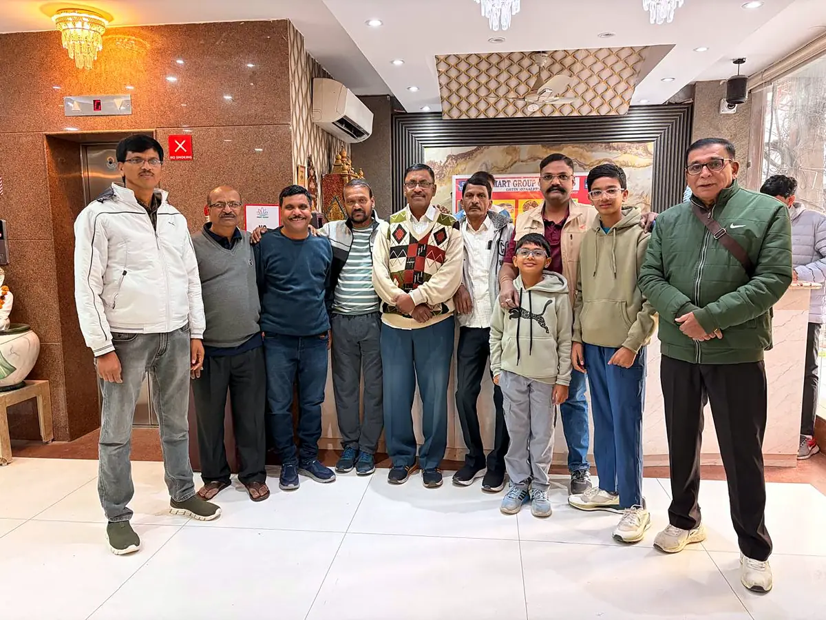 Suzu Travels guests at their hotel in Delhi